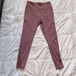 PINK Ultimate Leggings